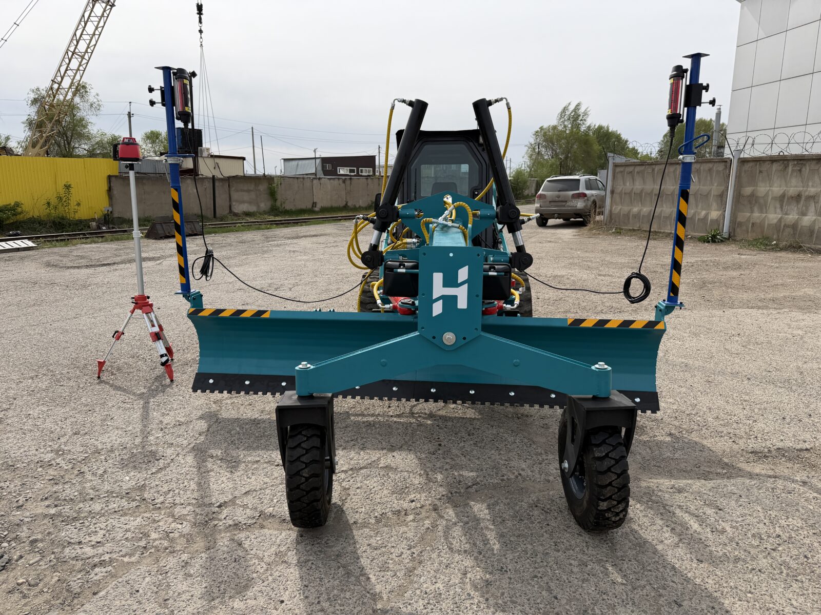 Грейдер на мини погрузчик 3м Грейдер навесной Bobcat